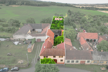 Prodej domu 380 m², Uhřice