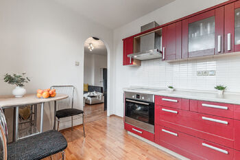 Pronájem bytu 2+1 v osobním vlastnictví 53 m², Praha 9 - Hloubětín