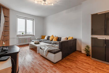 Pronájem bytu 2+1 v osobním vlastnictví 53 m², Praha 9 - Hloubětín