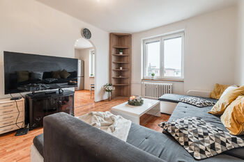 Pronájem bytu 2+1 v osobním vlastnictví 53 m², Praha 9 - Hloubětín