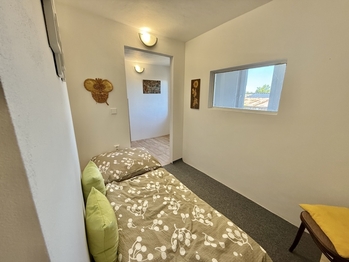 Malý obytný prostor v podkroví - Prodej domu 162 m², Bystřice