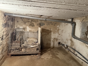 Sklepní místnost - Prodej domu 162 m², Bystřice