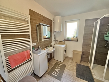 Koupelna - Prodej domu 162 m², Bystřice
