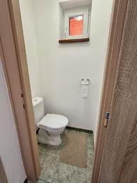 WC v 1.NP - Prodej domu 162 m², Bystřice