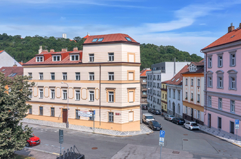 Pronájem bytu 2+1 v osobním vlastnictví 55 m², Praha 5 - Smíchov