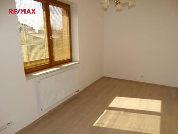 pokoj - Pronájem domu 90 m², Pyšely