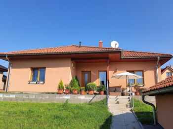 Pronájem domu 90 m², Pyšely