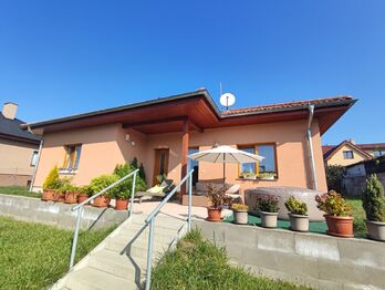 Pronájem domu 90 m², Pyšely