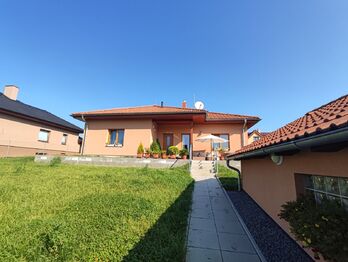 Pronájem domu 90 m², Pyšely