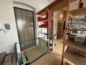 Prodej obchodních prostor 300 m², Doksy