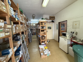 Prodej obchodních prostor 300 m², Doksy