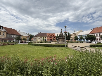 Prodej obchodních prostor 300 m², Doksy