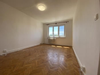 +420 776 335 999, ladislav.urbancik@re-max.cz - Pronájem bytu 2+1 v osobním vlastnictví 54 m², Frýdek-Místek