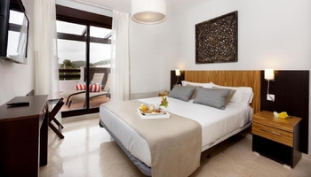 Prodej bytu 3+kk v osobním vlastnictví 75 m², Estepona