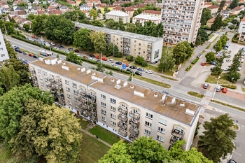 Východní pohled - Prodej bytu 3+1 v osobním vlastnictví 72 m², Pardubice