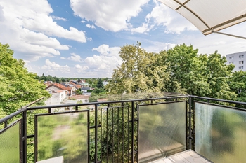Východní pohled - Prodej bytu 3+1 v osobním vlastnictví 72 m², Pardubice