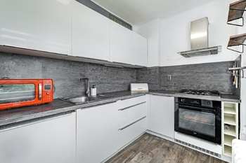 kuchyně - Prodej bytu 3+1 v osobním vlastnictví 72 m², Pardubice