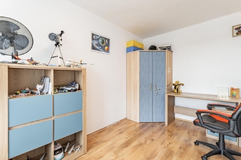 Dětský pokoj - Prodej bytu 3+1 v osobním vlastnictví 72 m², Pardubice