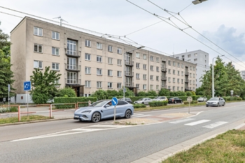 Západní pohled - Prodej bytu 3+1 v osobním vlastnictví 72 m², Pardubice