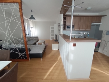 Pronájem bytu 2+kk v osobním vlastnictví 63 m², Praha 8 - Libeň