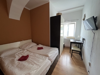 pokoj - Prodej ubytovacího zařízení 225 m², Lázně Bohdaneč