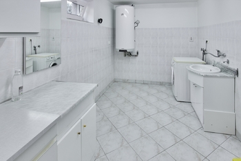Pronájem domu 255 m², Praha 6 - Přední Kopanina