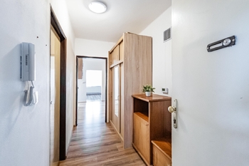 Předsíň. - Prodej bytu 3+1 v družstevním vlastnictví 83 m², Červená Řečice