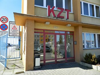 Hlavní vstup. - Pronájem kancelářských prostor 23 m², Tábor