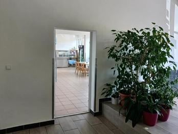 Pohled do nové jídelny. - Pronájem kancelářských prostor 23 m², Tábor