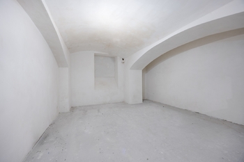 Menší sklep - Prodej obchodních prostor 100 m², Praha 3 - Žižkov