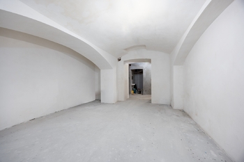 Menší sklep - Prodej obchodních prostor 100 m², Praha 3 - Žižkov