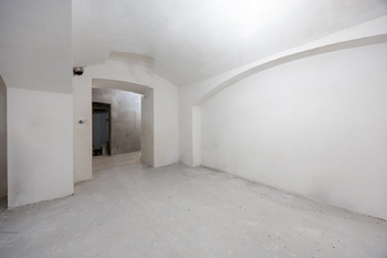 Menší sklep - Prodej obchodních prostor 100 m², Praha 3 - Žižkov