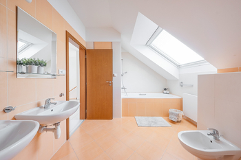 Prodej domu 205 m², Praha 5 - Radotín