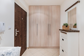 Prodej bytu 2+kk v osobním vlastnictví 67 m², Praha 7 - Holešovice