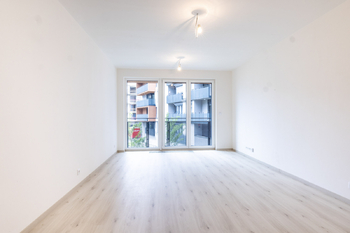 Prodej bytu 1+kk v osobním vlastnictví 37 m², Praha 4 - Háje