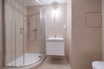 Prodej bytu 1+kk v osobním vlastnictví 37 m², Praha 4 - Háje