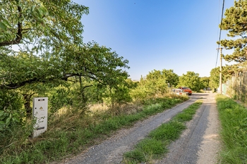 Prodej pozemku 1306 m², Horoměřice