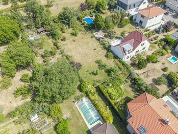 Prodej pozemku 1028 m², Praha 5 - Zbraslav