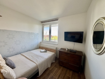 Pronájem bytu 2+1 v družstevním vlastnictví 46 m², Praha 9 - Černý Most