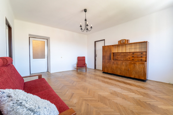 Prodej bytu 4+1 v osobním vlastnictví 108 m², Praha 6 - Bubeneč