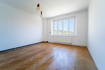Prodej bytu 4+1 v osobním vlastnictví 108 m², Praha 6 - Bubeneč