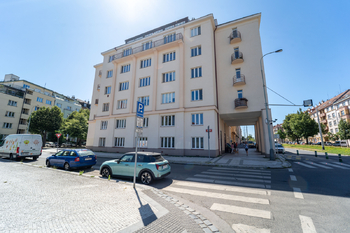 Prodej bytu 4+1 v osobním vlastnictví 108 m², Praha 6 - Bubeneč