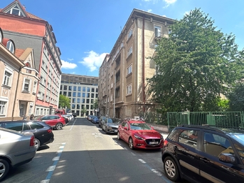 Pronájem bytu 2+kk v osobním vlastnictví 57 m², Praha 7 - Holešovice