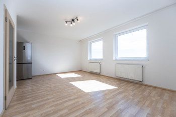 Pronájem bytu 1+kk v osobním vlastnictví 36 m², Praha 9 - Černý Most