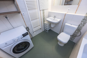 Pronájem bytu 1+kk v osobním vlastnictví 36 m², Praha 9 - Černý Most