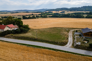Prodej pozemku 1500 m², Sedlec-Prčice