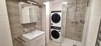 Koupelna s WC - Pronájem bytu 2+kk v osobním vlastnictví 52 m², Bučovice
