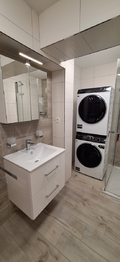 Koupelna s WC - Pronájem bytu 2+kk v osobním vlastnictví 52 m², Bučovice
