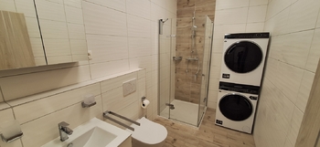 Koupelna s WC - Pronájem bytu 2+1 v osobním vlastnictví 62 m², Bučovice