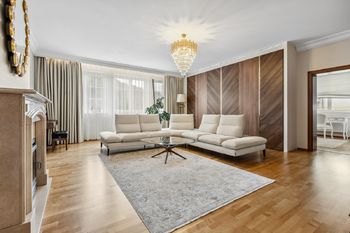 Prodej bytu 4+1 v osobním vlastnictví 130 m², Karlovy Vary